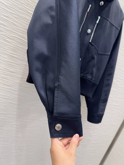 26New Classic Minimalist Long-Sleeve Jacket