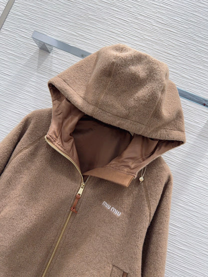 26New Long-Sleeve Zip-Up Hooded Jacket with Letter Embroidery