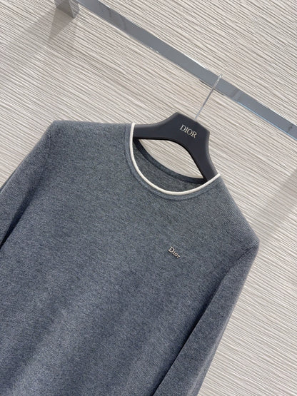 26Long-Sleeve Top with New Logo