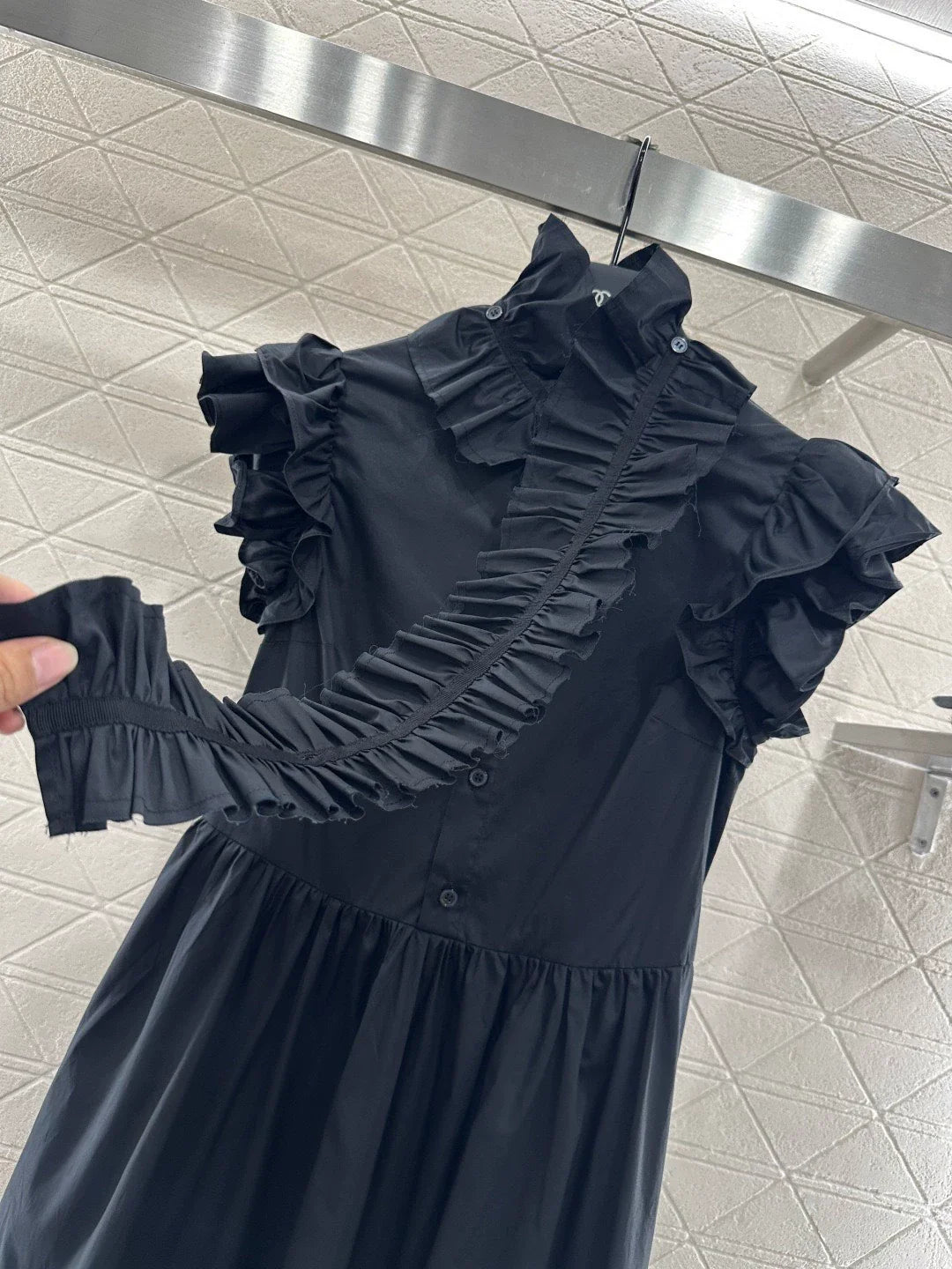 25fw Detachable pleated lace dress