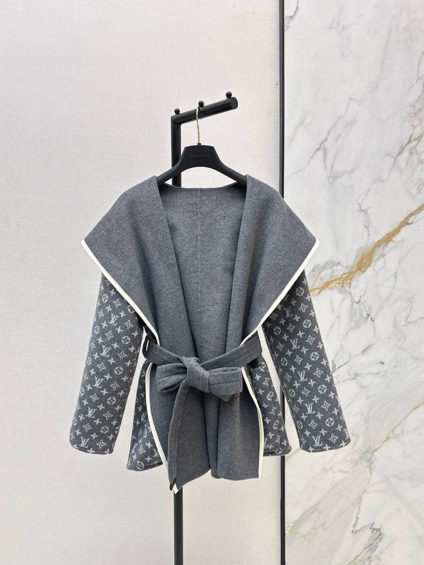 Lao Hua hooded double-sided nylon jacket