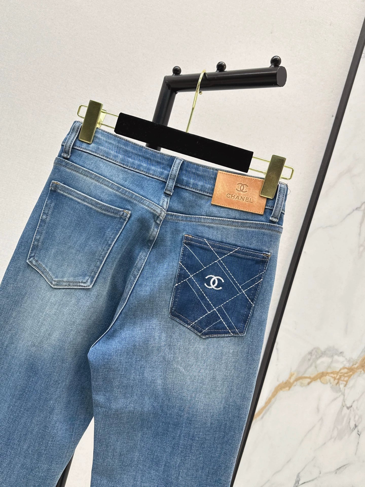 25fw flared jeans