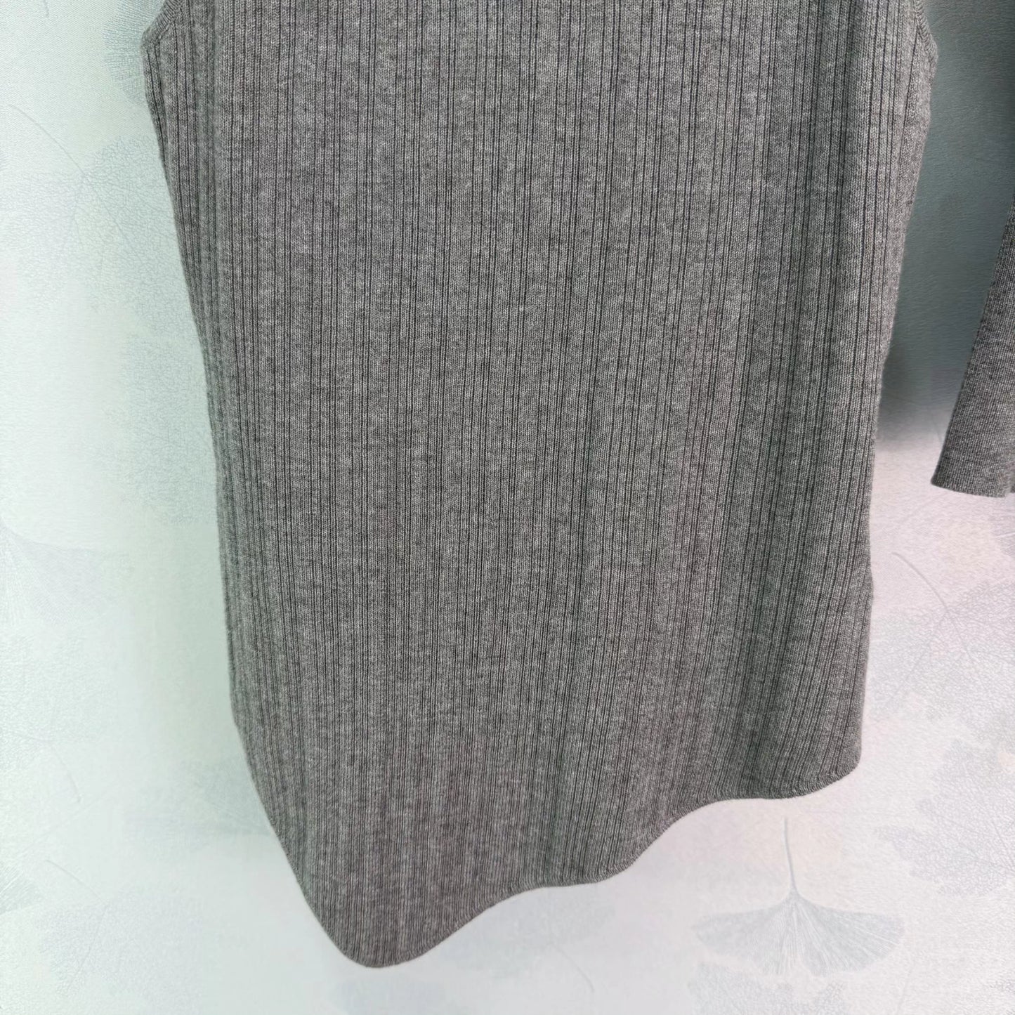 leeveless vest + pleated skirt set