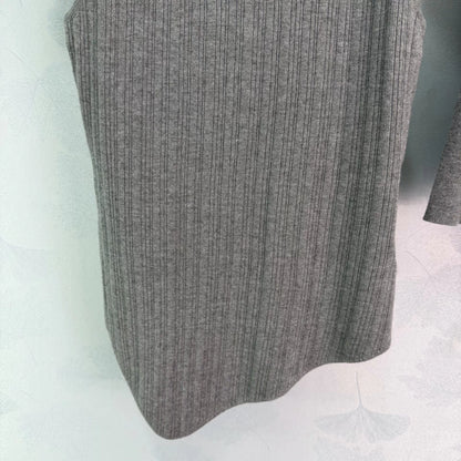 leeveless vest + pleated skirt set