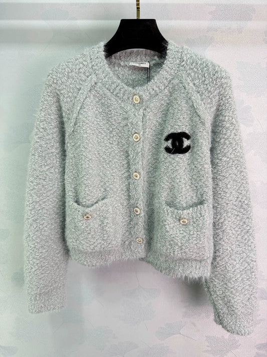 Crew neck cardigan