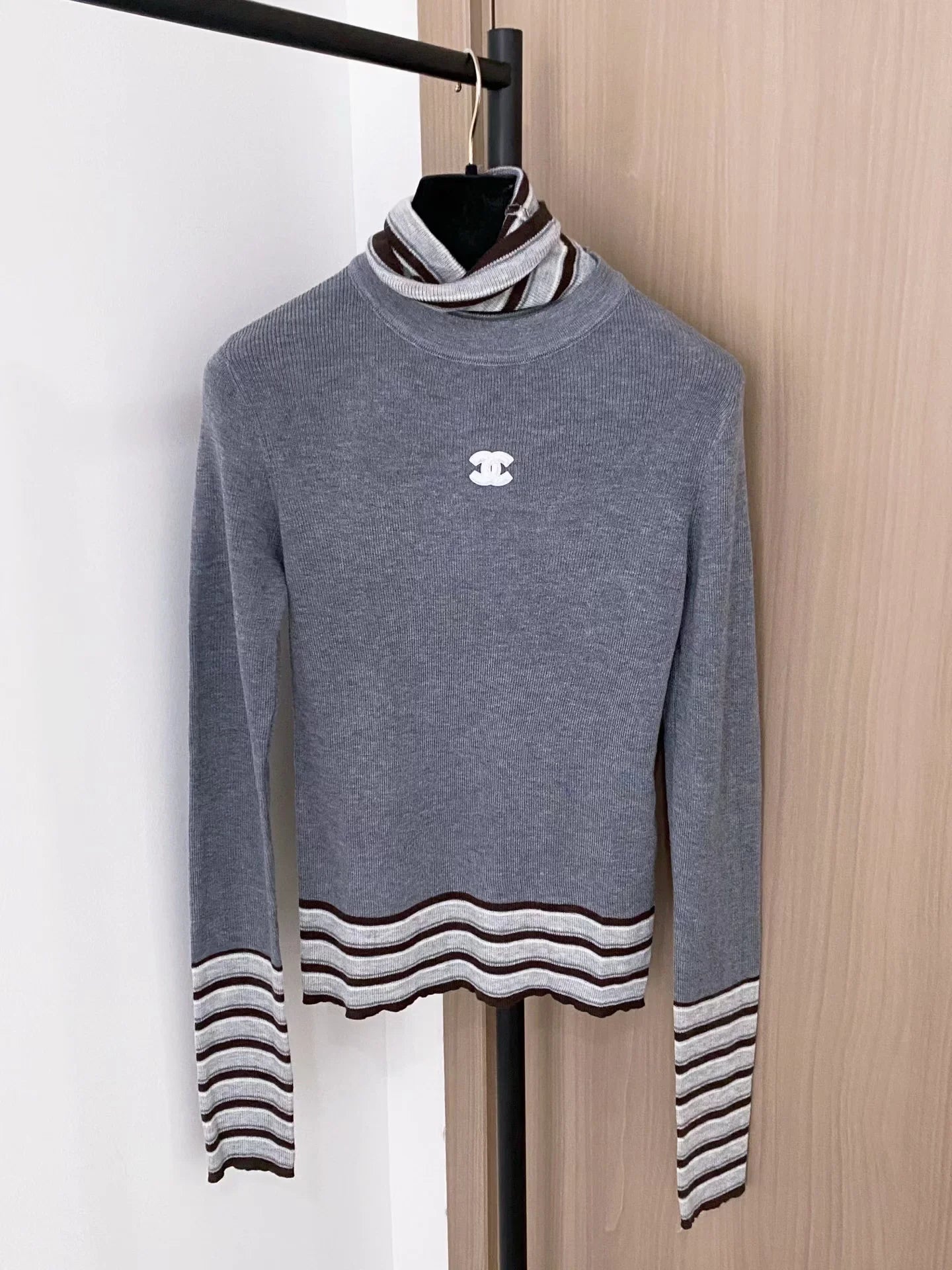 High neck long sleeved shirt