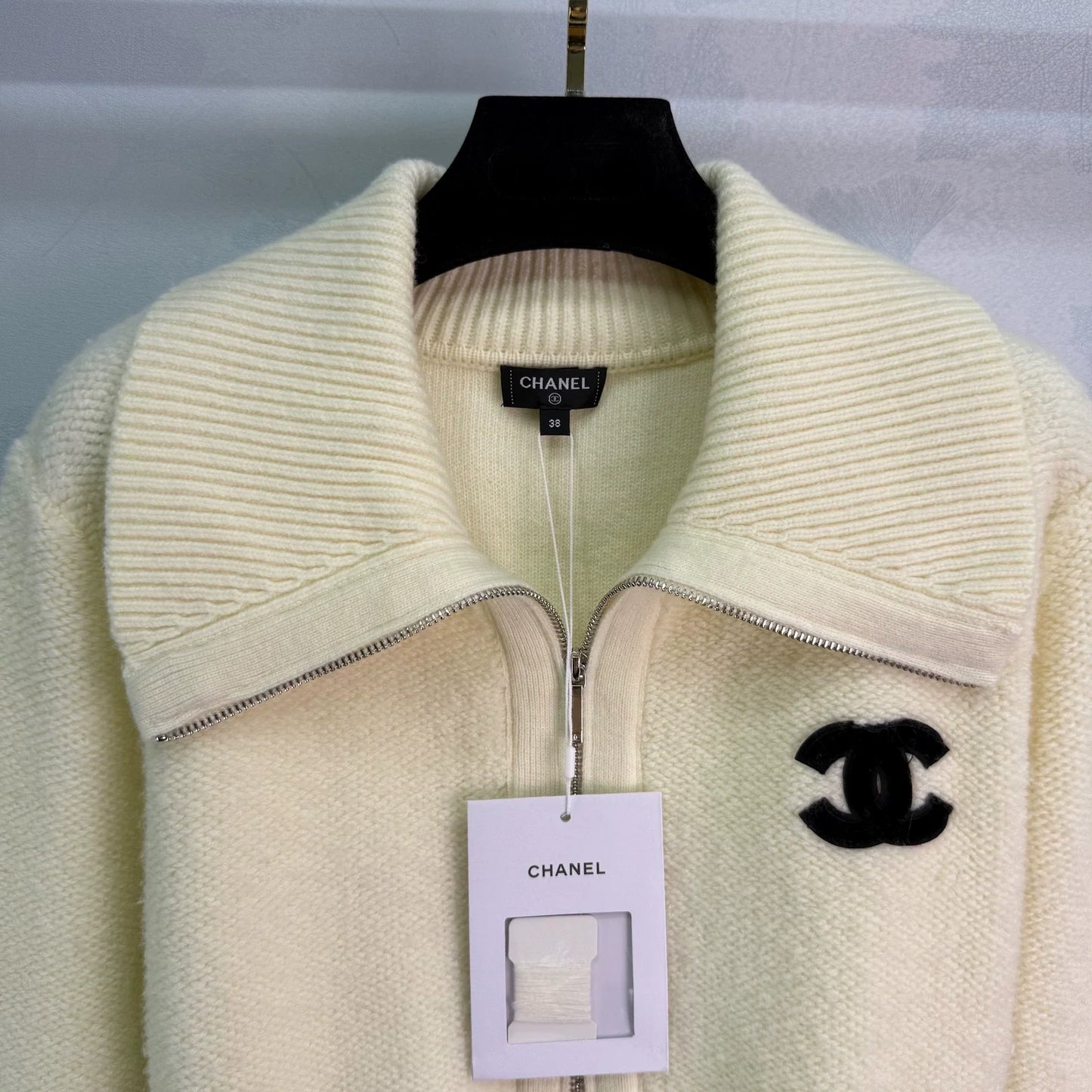 Xiaoxiangfeng Knitted Cardigan