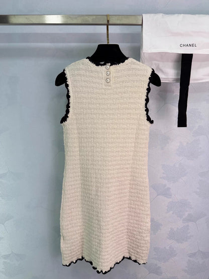 Knitted sleeveless dress