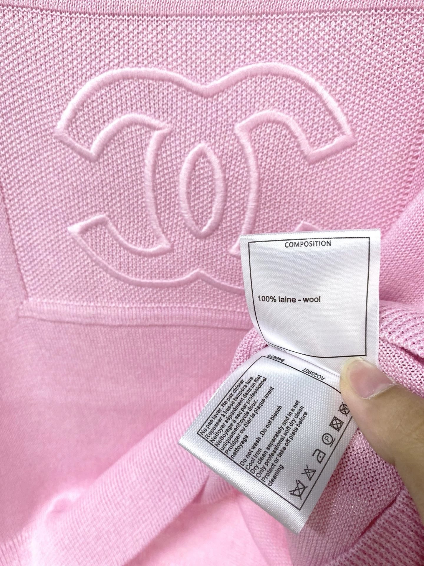 26ss T-shirt with a big logo on the chest