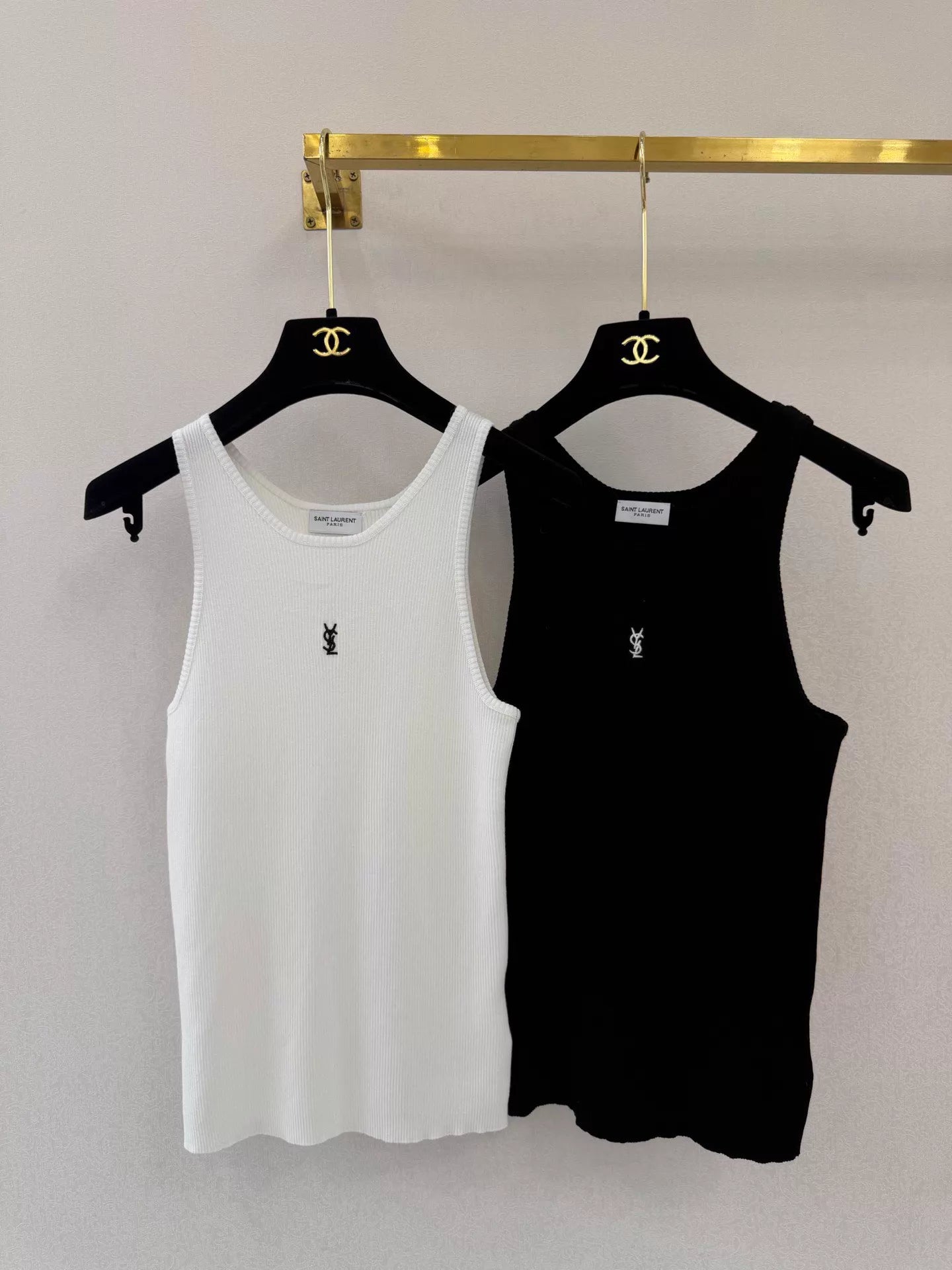 26ss U-neck Knit Vest