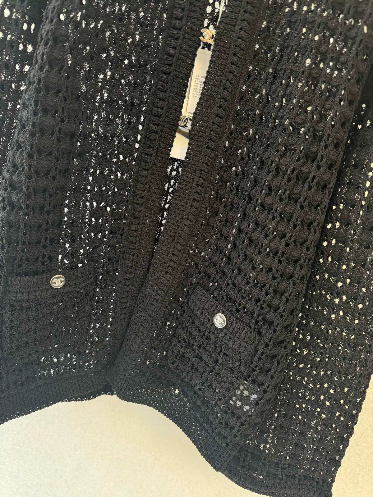 26New Early Spring Crew-Neck Cardigan