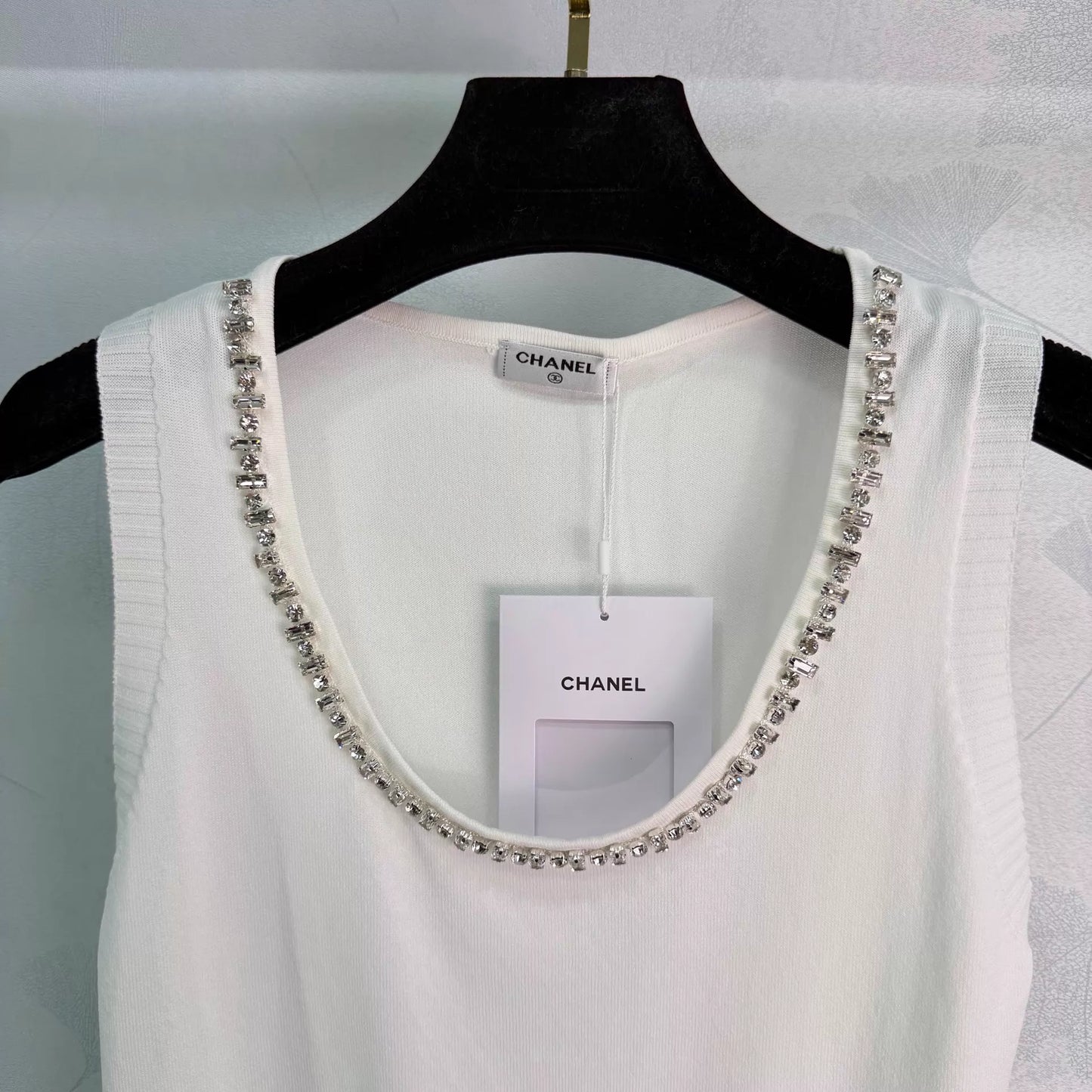 26ss Beaded Neckline Knit Vest