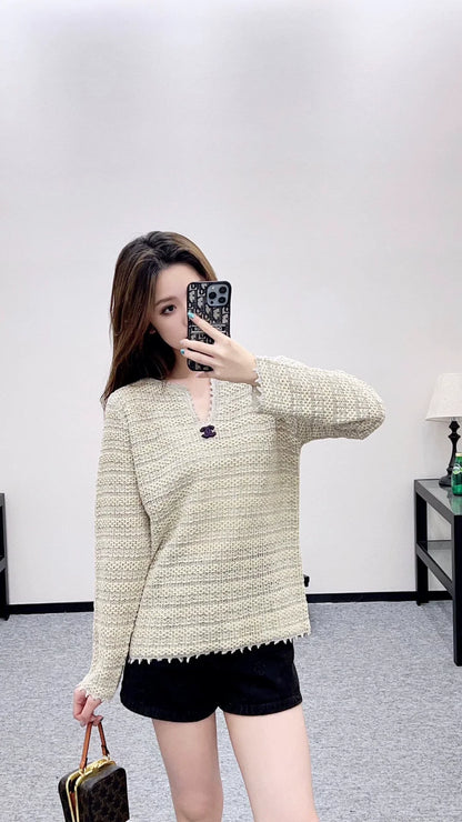 C 25 Horizontal striped knitted long sleeves