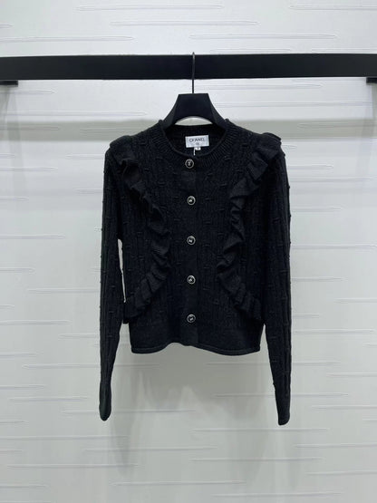 Full-length silver-thread ruffled cardigan