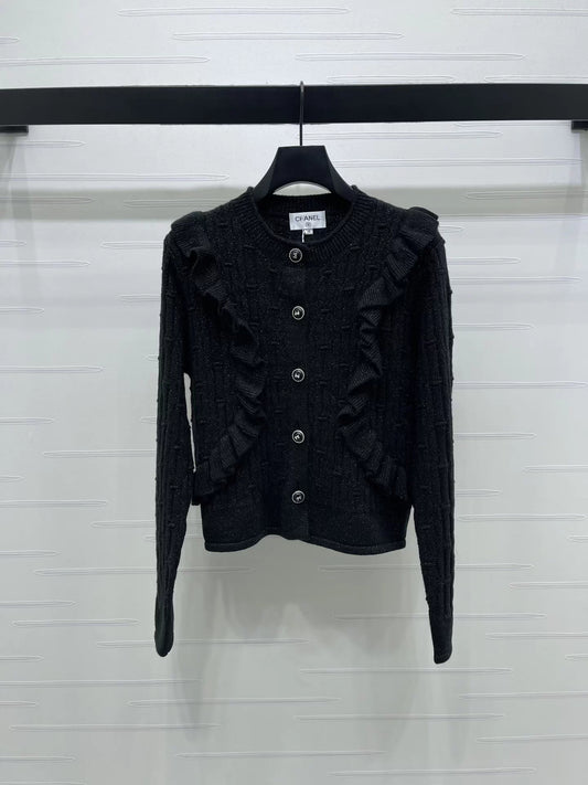 Full-length silver-thread ruffled cardigan