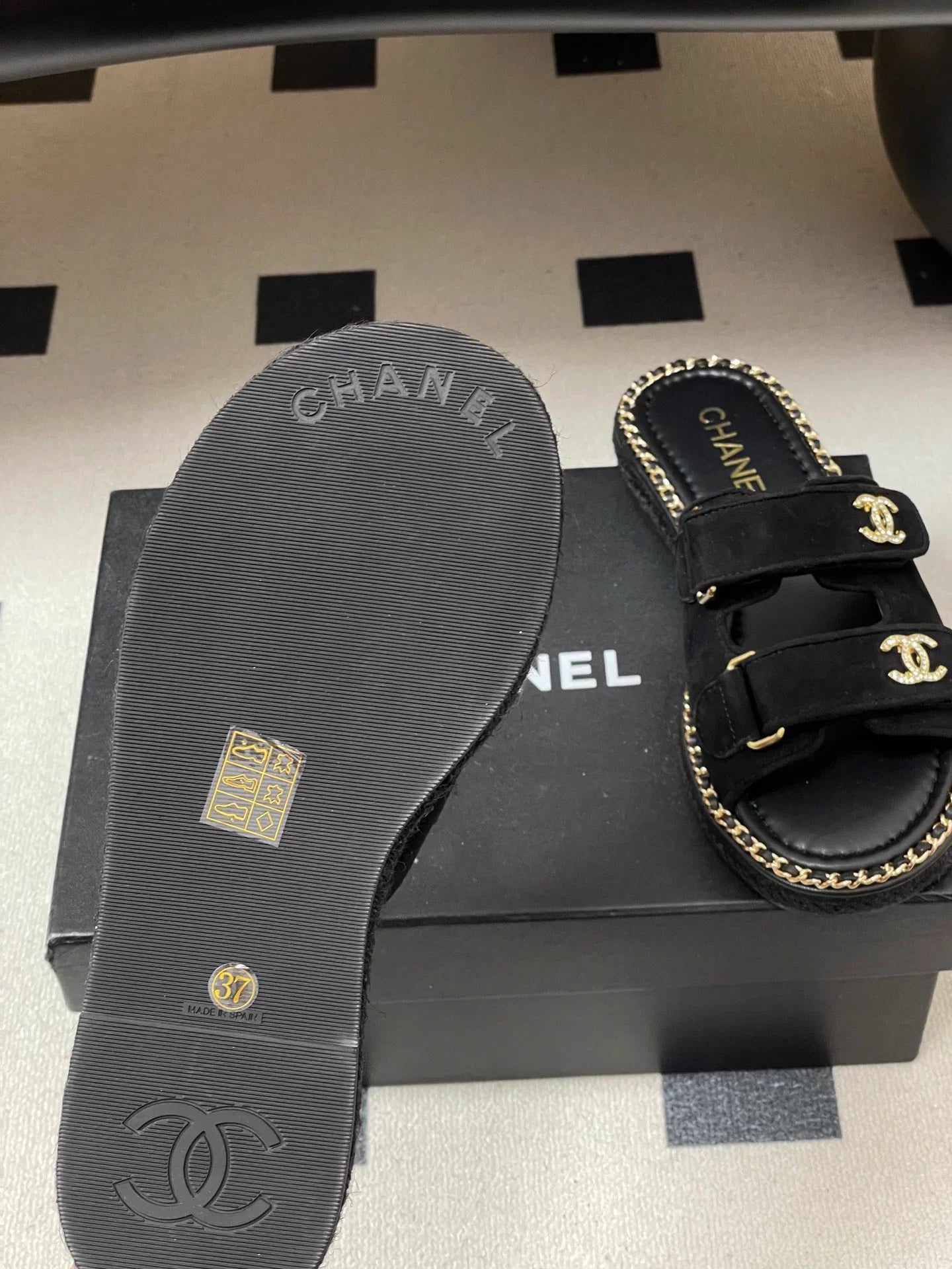 Double C rhinestone buckle sandals