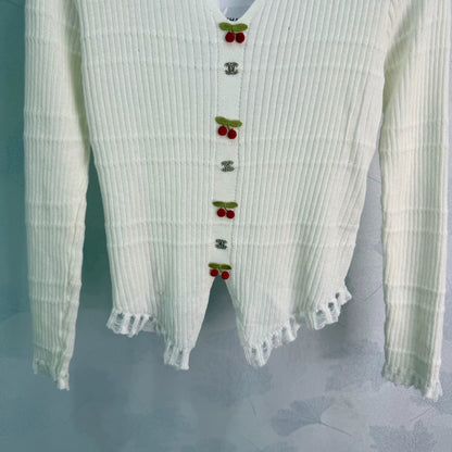 Chanel / 26 Early Autumn New Collared Long-Sleeve Knit Cardigan