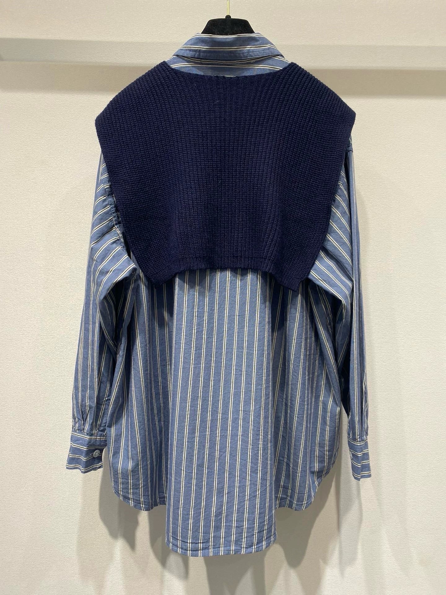 Shawl-style two-piece shirt set
