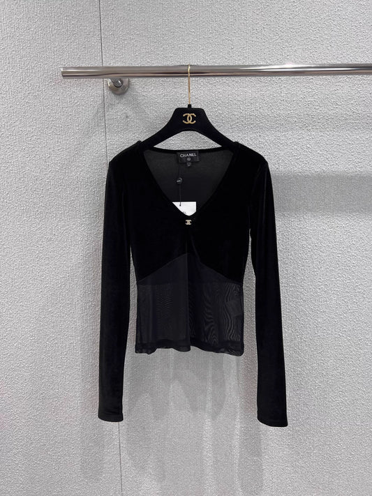 Mesh-paneled base layer