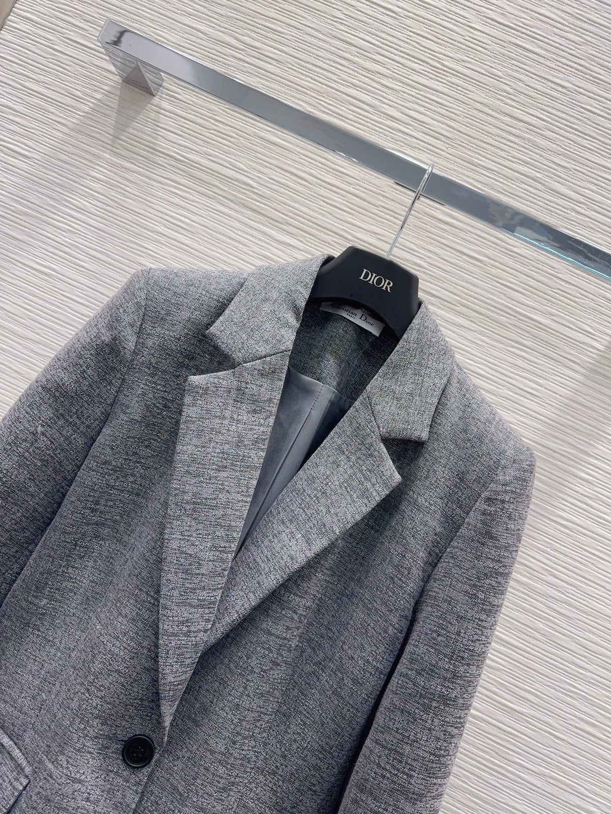 26New Classic Minimalist Blazer