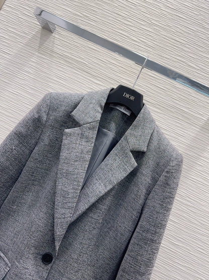 26New Classic Minimalist Blazer