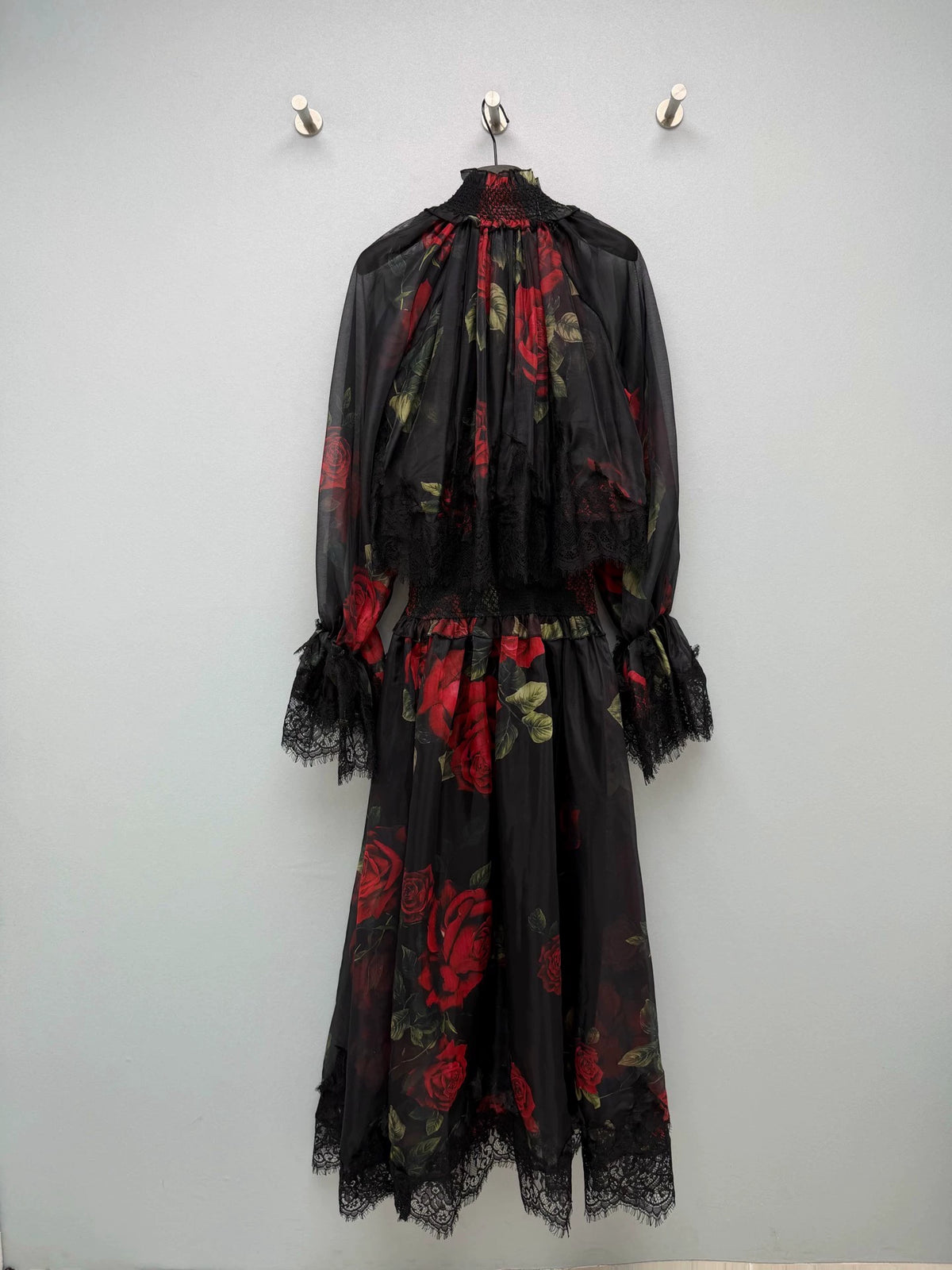 26Vintage-Inspired Lace Maxi Dress
