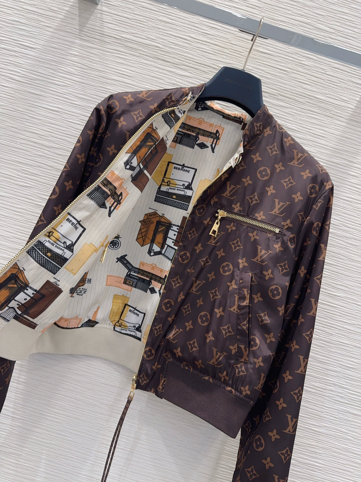 26New Reversible Long-Sleeve Zip-Up Printed Jacket