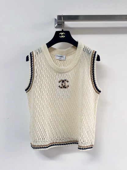 26ss Cutout color-blocked vest