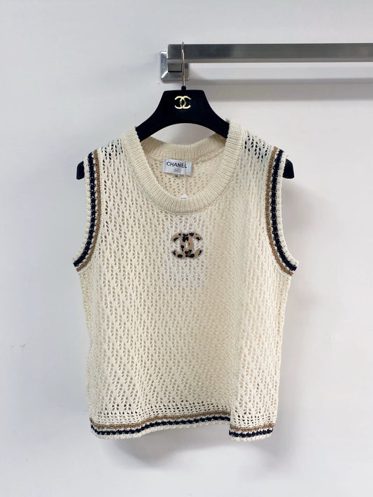 26ss Cutout color-blocked vest