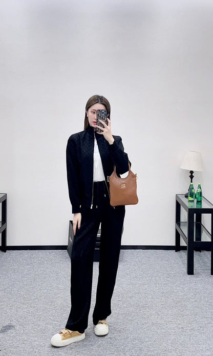 Jacquard suit