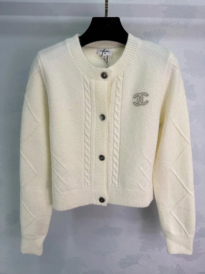 Cable-knit cardigan