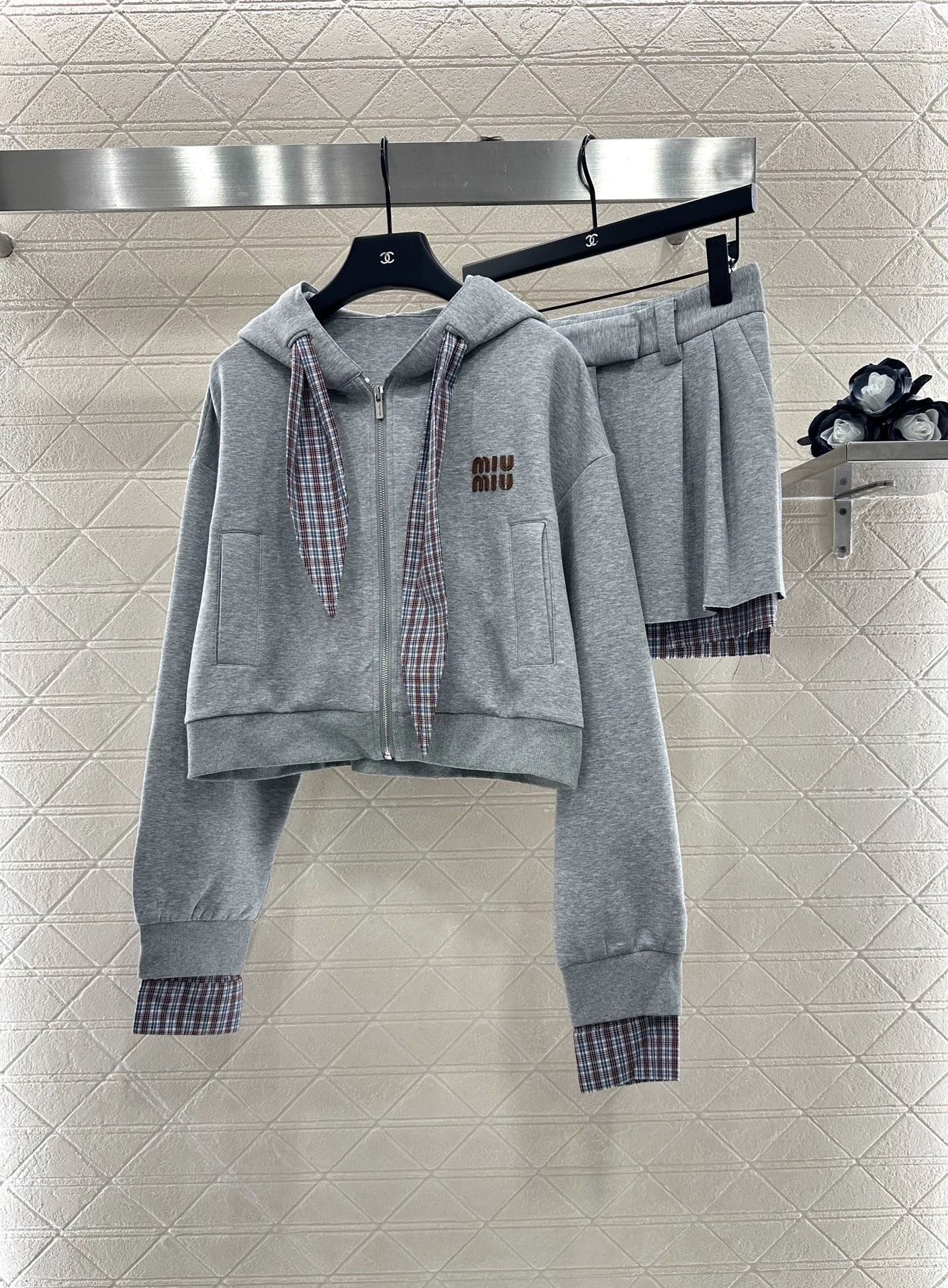 Mi 25 Plaid patchwork hooded jacket and skirt suit