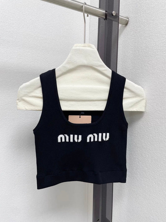Jacquard U-neck high-waisted vest