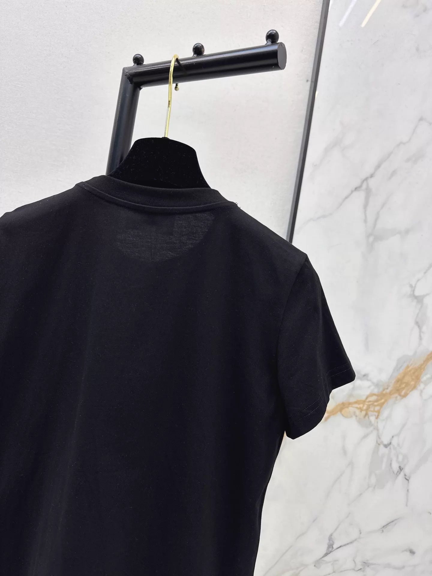 26ss Heart-embossed logo T-shirt