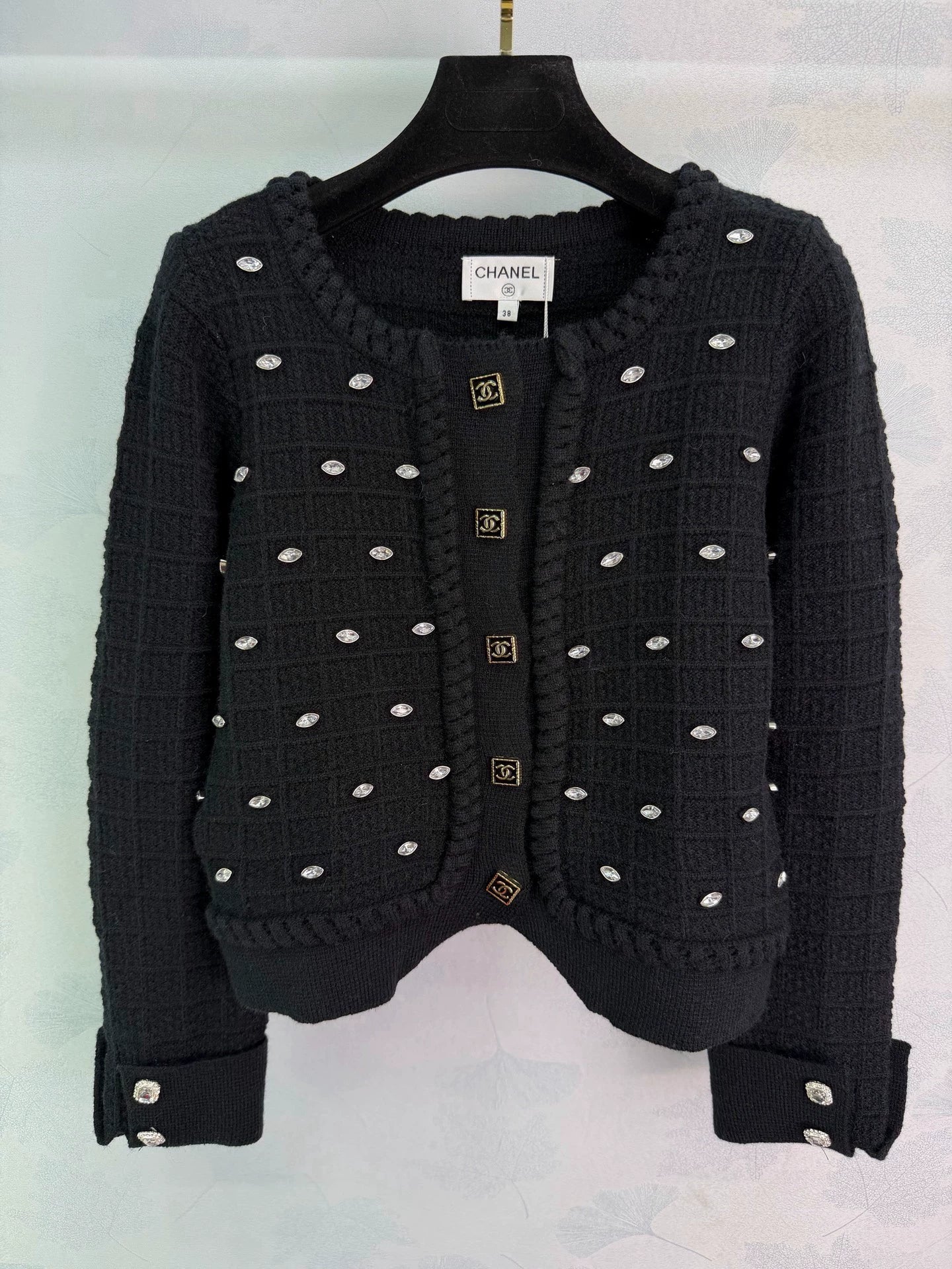 Heavy-duty cardigan