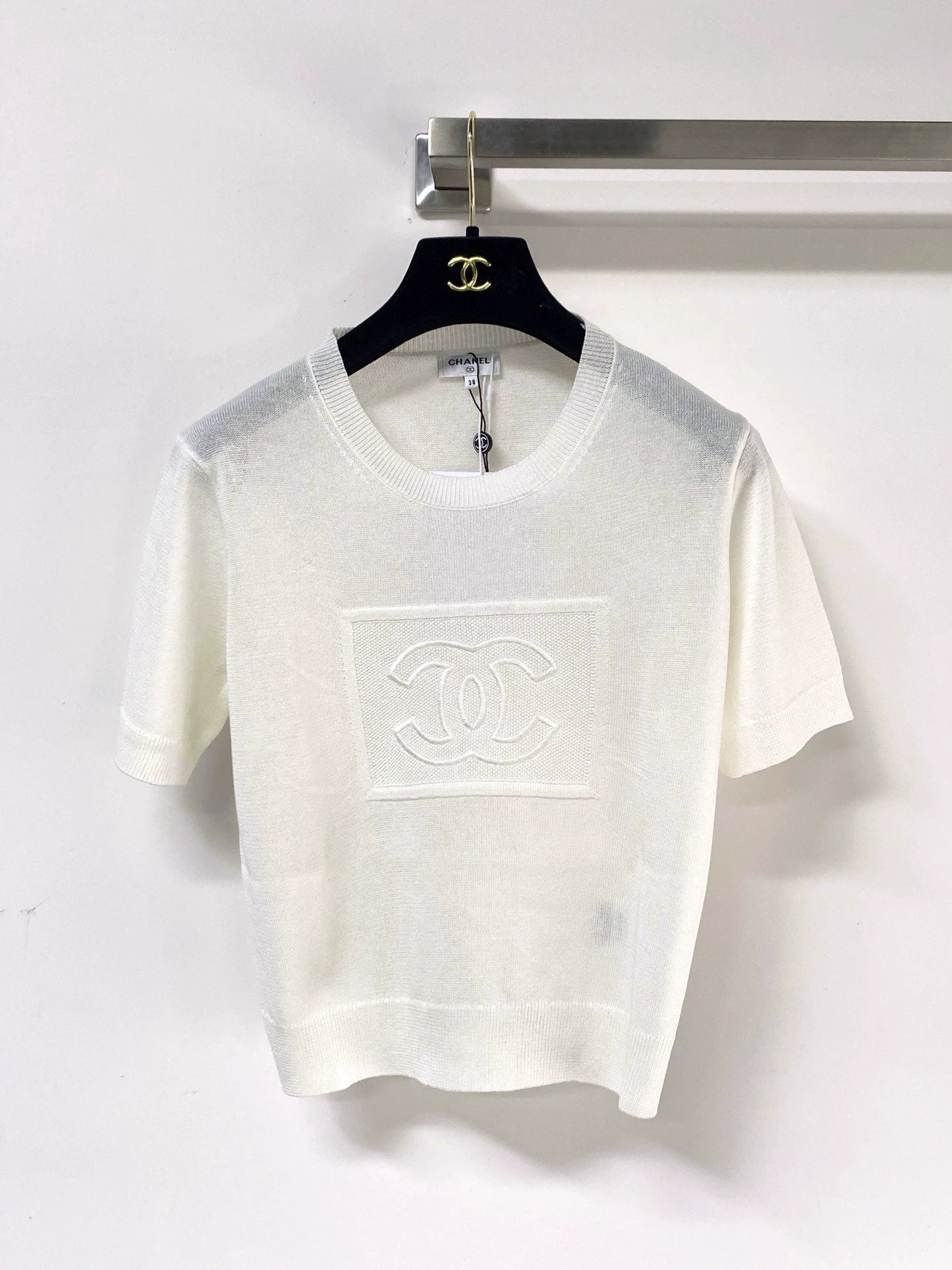 26ss T-shirt with a big logo on the chest