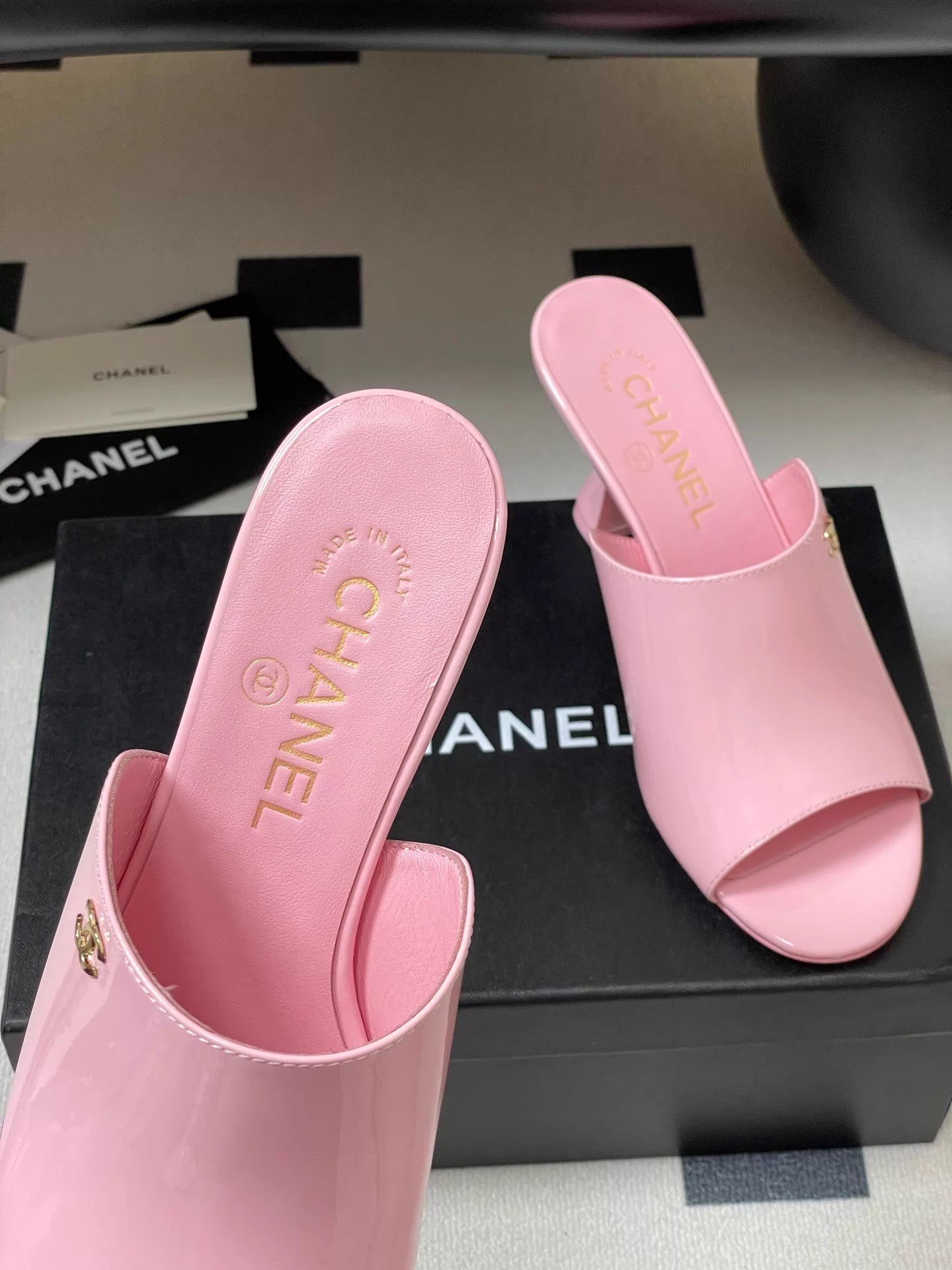 26ss Double C buckle peep-toe high-heeled slippers