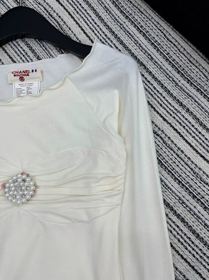 Pearl decoration versatile base shirt