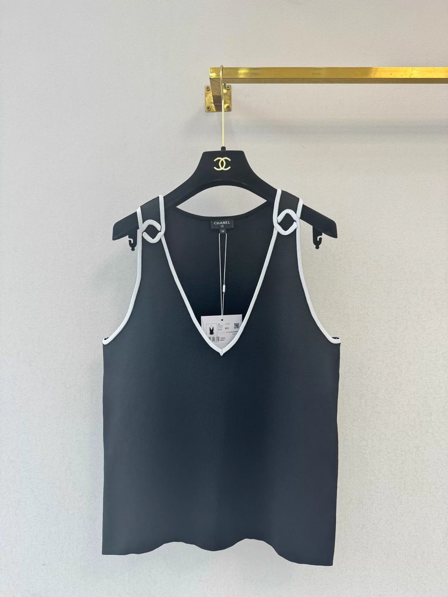 26ss V-neck sleeveless vest