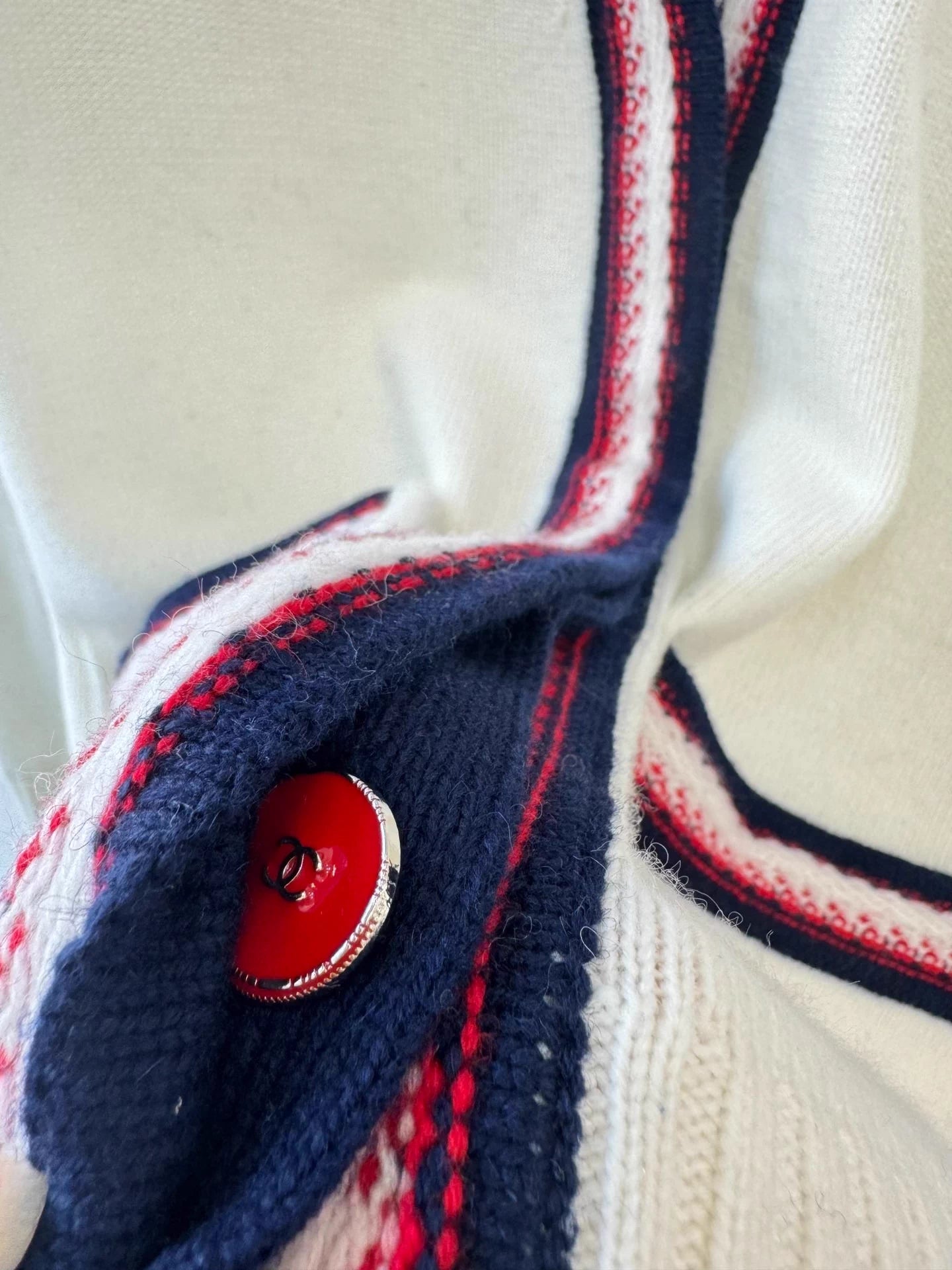Preppy style color-blocked cardigan