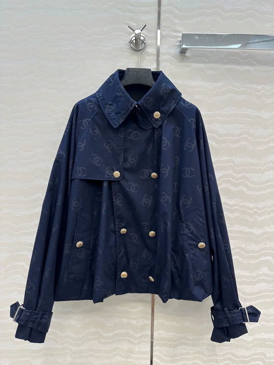 Dark jacquard logo short windbreaker