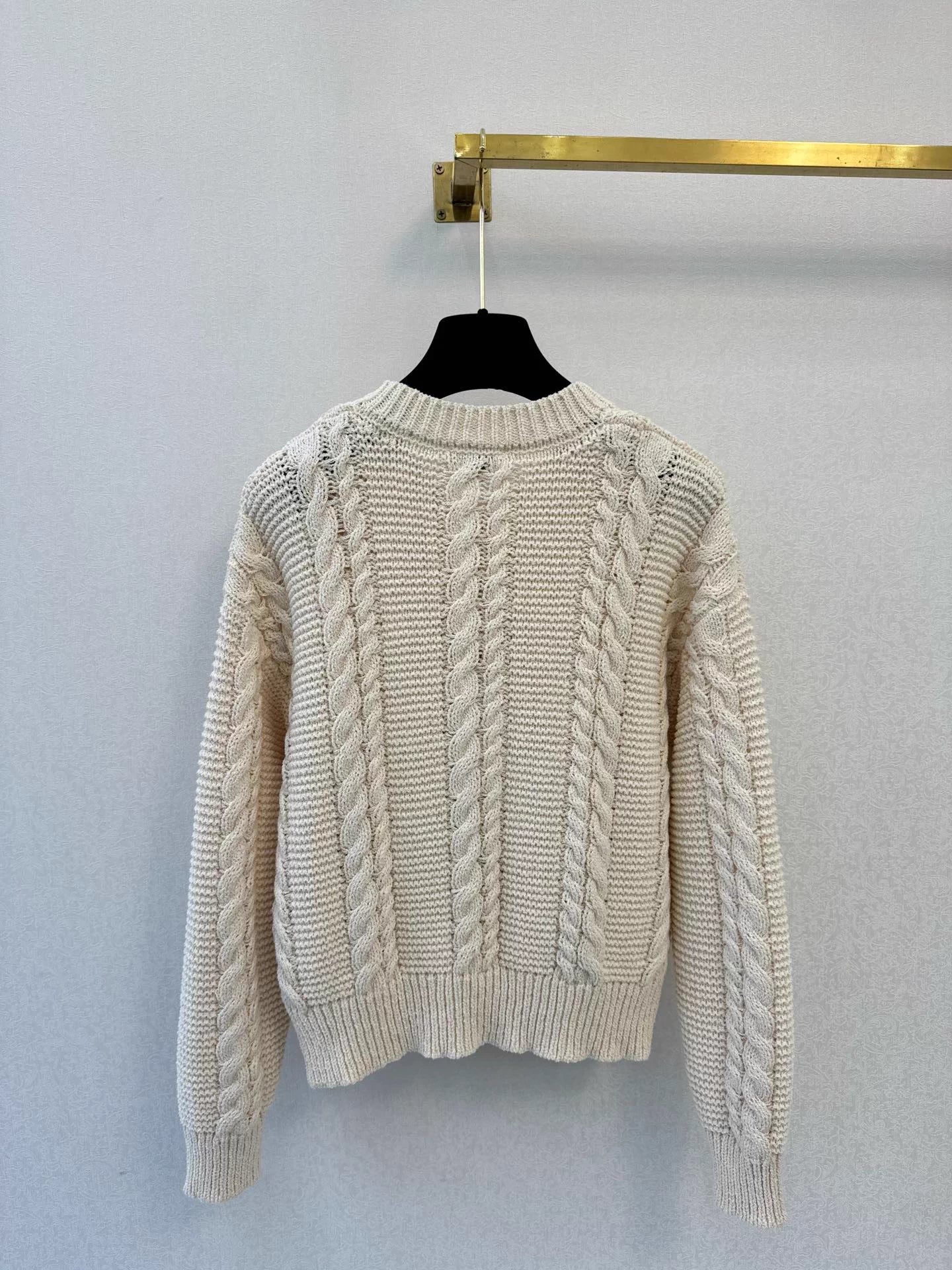 Cable knit cardigan