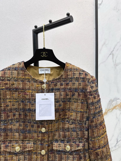 Color-blocked woven trim coat