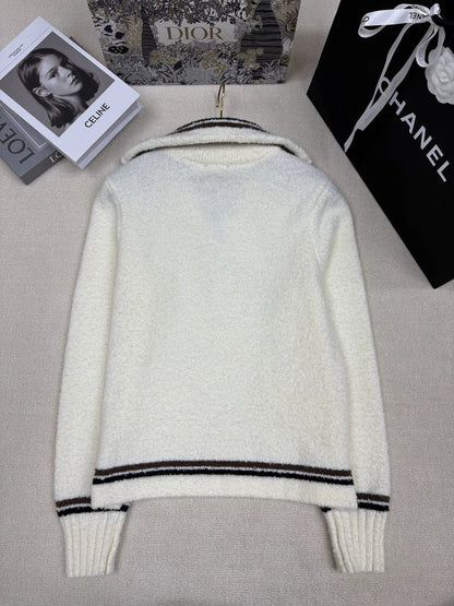 Zipper lapel top