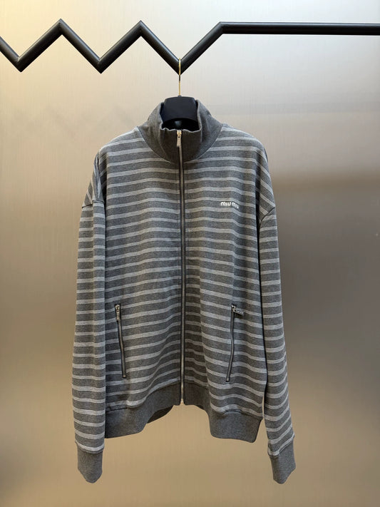 26 Grey-and-White Striped Stand-Collar Zip-Up Jacket