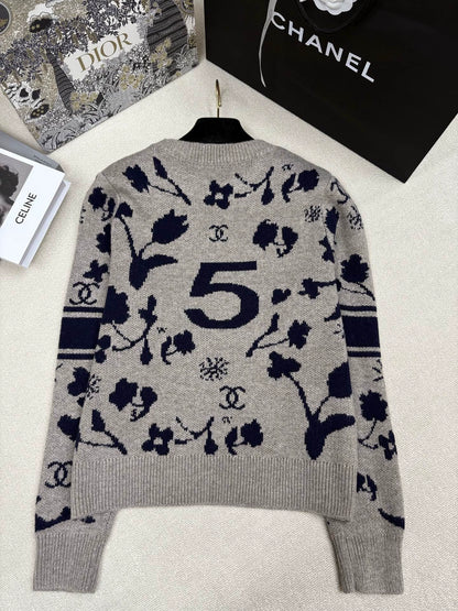 Jacquard Crew Neck Sweater