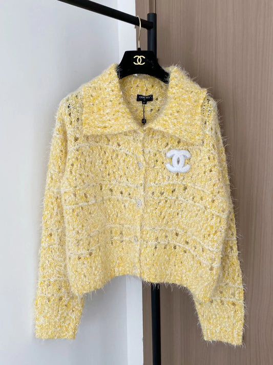 Logo hollowed out lapel cardigan