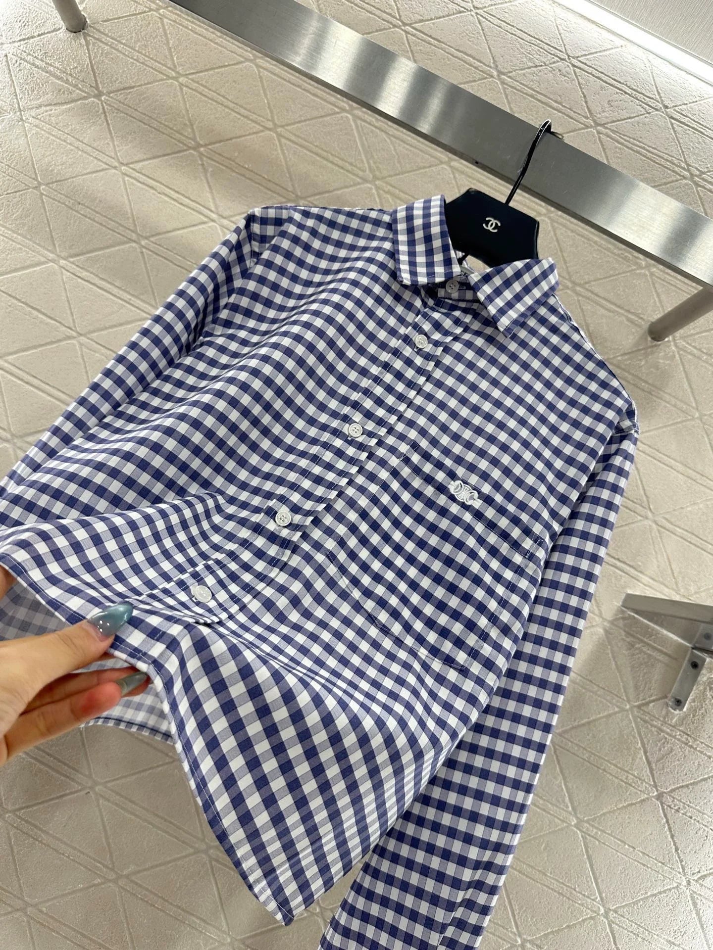 Lace collar blue and white checkered shirt