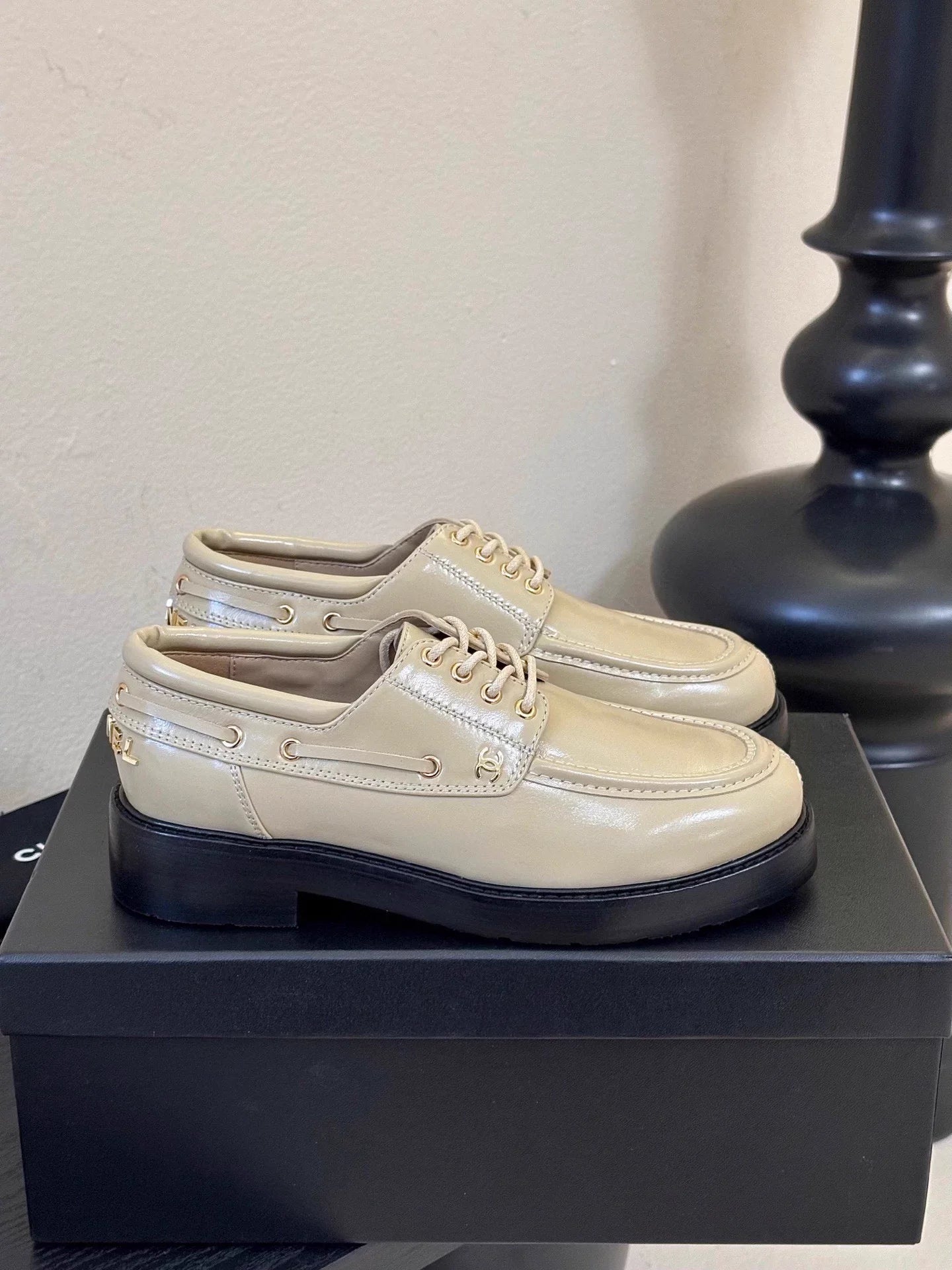 Double C buckle loafers