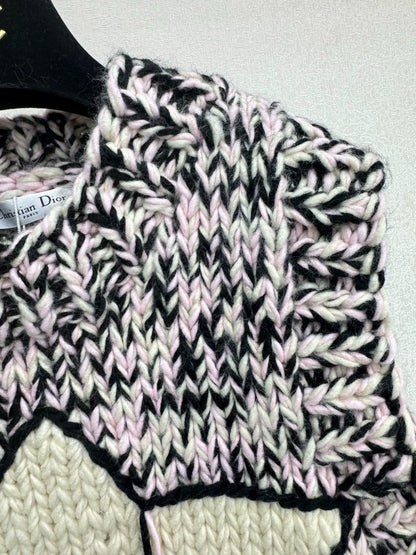 Five pointed star knitted vest